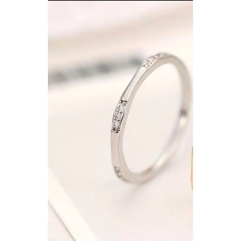 Size 9 Exquisite & Fashionable 9 Small Diamond Ring, For Wedding, Engagement, Je